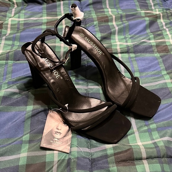 Square Toe black heels ankle strap shoes - Picture 1 of 6
